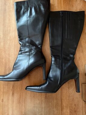 Duo Wide Calf Women's Black Knee-High Leather Boots